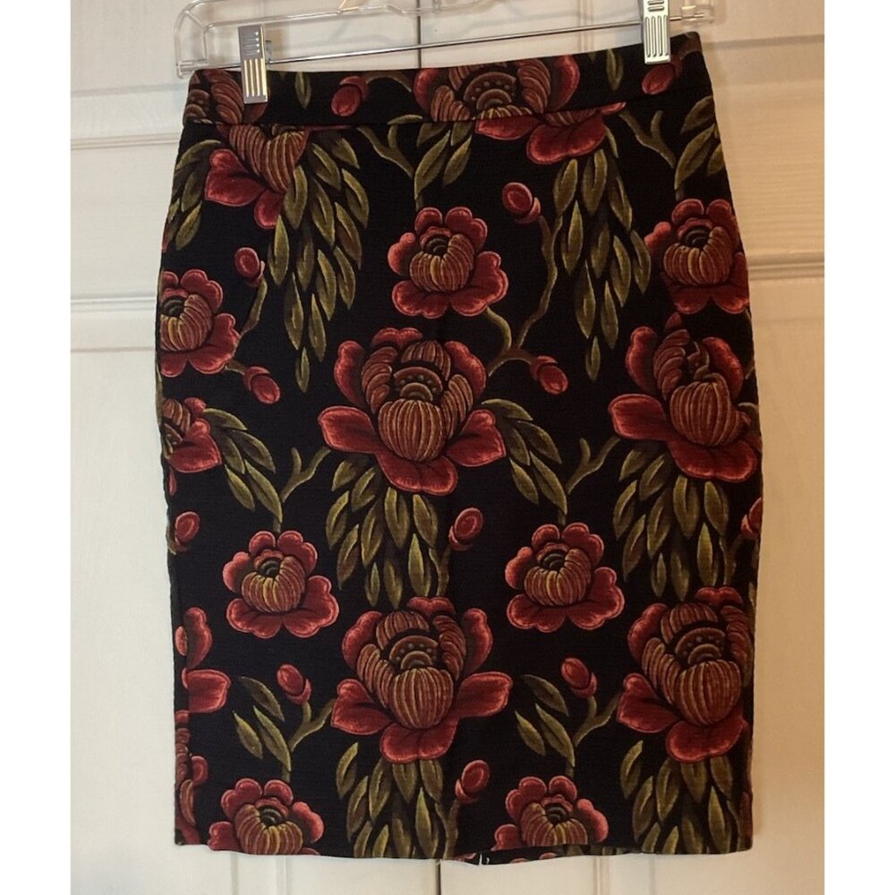 Ann Taylor Black Floral Corduroy Pencil Skirt‎ Size 0 Petite
